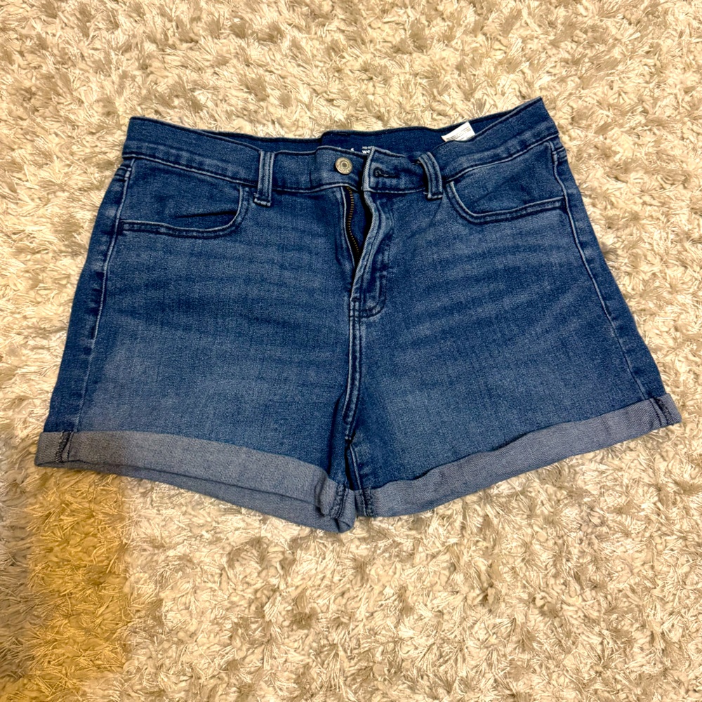 Old NAVY Mid Rise Shorts